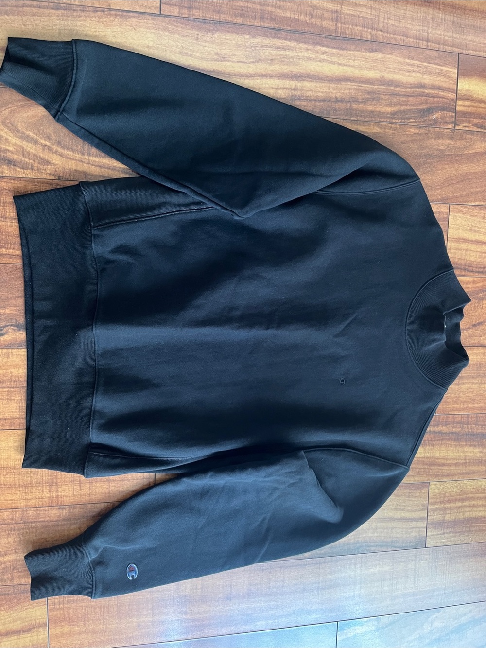 Champion Black Unisex Crewneck Sweatshirt with Subtle Logo